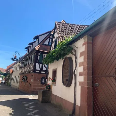 Wanderers Neubau * Birkweiler