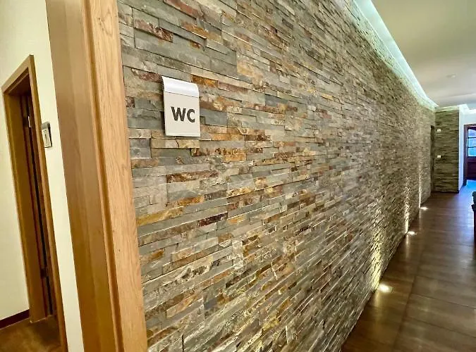 Wanderers Neubau 住宿加早餐酒店 3*