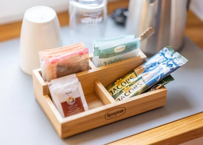 Wanderers Neubau 住宿加早餐酒店 Birkweiler