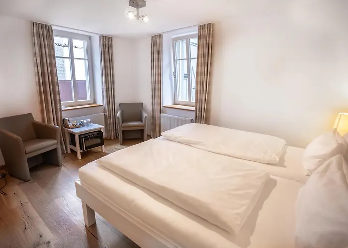 住宿加早餐酒店 Wanderers Neubau Birkweiler