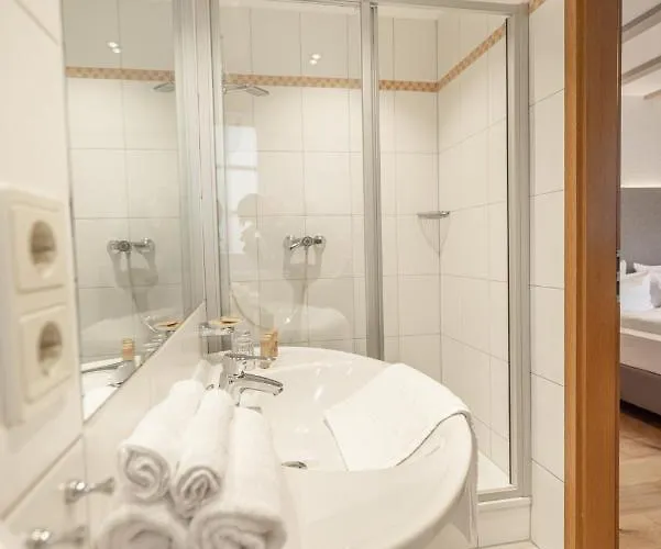 Wanderers Neubau 住宿加早餐酒店