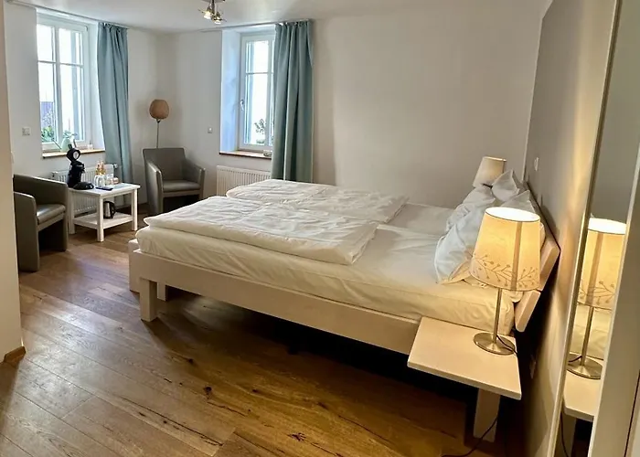 Wanderers Neubau 住宿加早餐酒店 3*